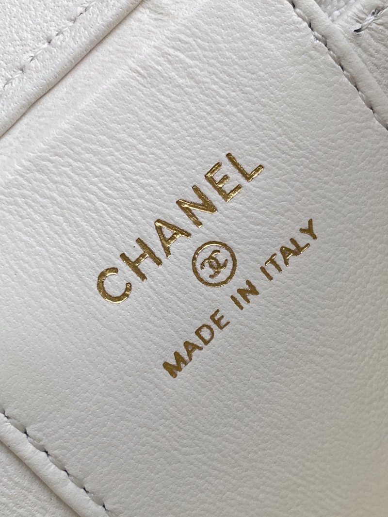 Ch**el cosmetic bags
